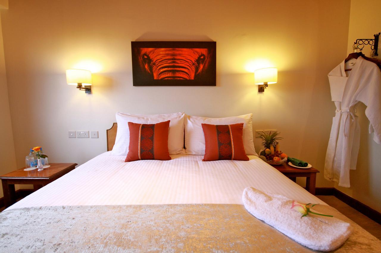 The Ark Lodge Nyeri Exteriör bild